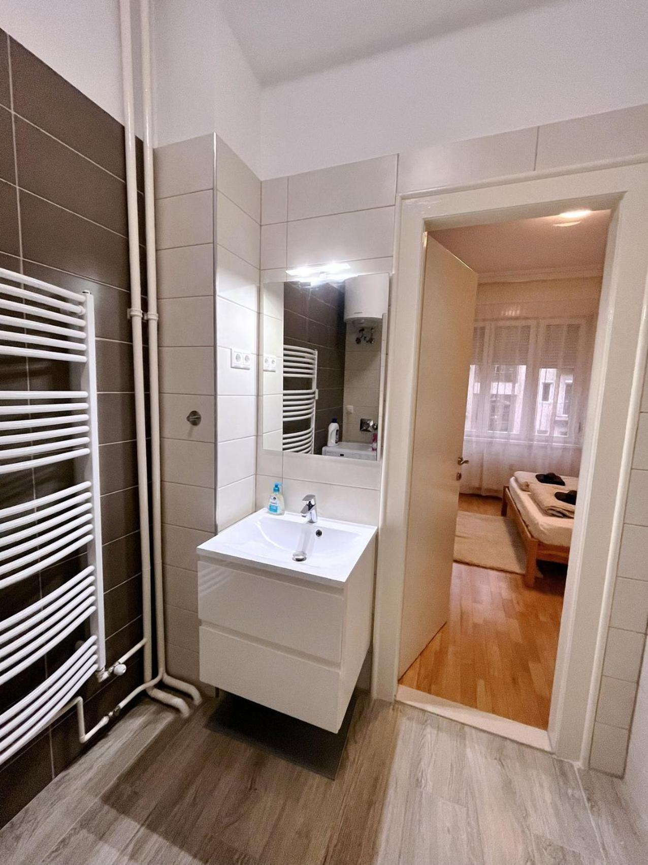Boutique Family Apartment In The Heart Of City Budapeste Exterior foto
